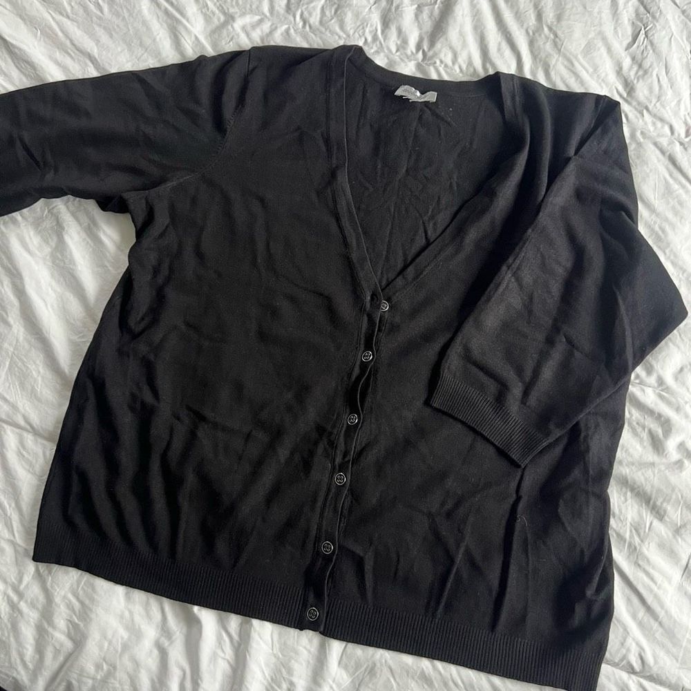 Avenue black 3/4 sleeve silver button cardigan 18/20